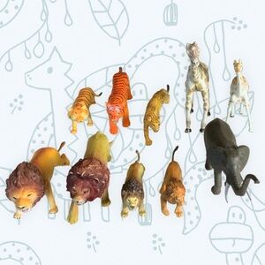 22 Toy Animal Figurines Lions Tigers Elephant Leopard Giraffes